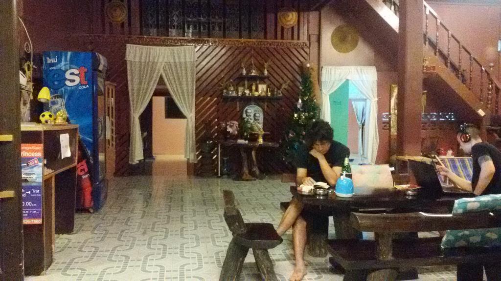 Sangjun Guesthouse Trat Exterior foto