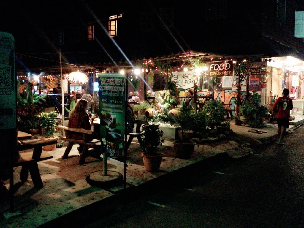 Sangjun Guesthouse Trat Exterior foto