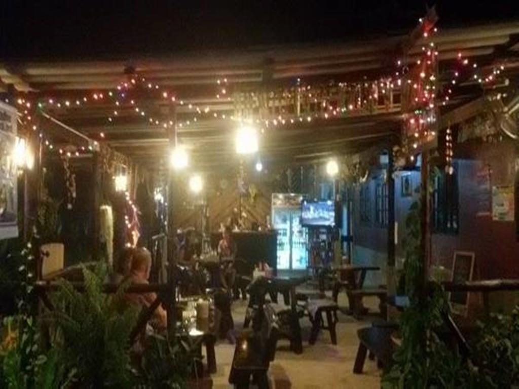 Sangjun Guesthouse Trat Exterior foto